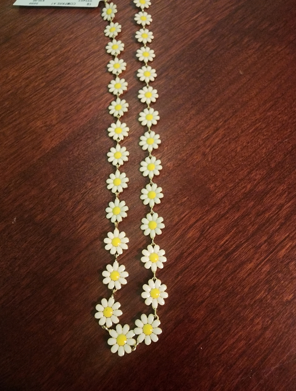 White and Yellow Daisy Necklace - Women Jewelry - Picture 2 of 9